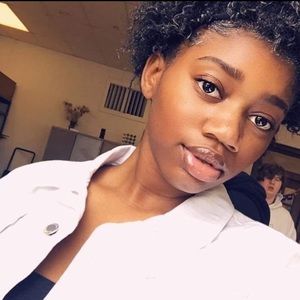 Meet your Posher, Aretha